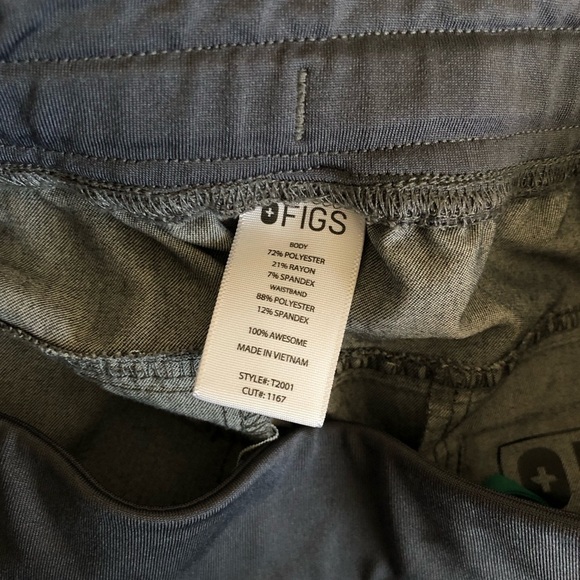 Figs Axim Cargo Scrub Pants - Picture 6 of 7